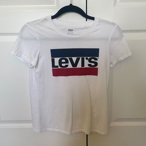 Levi’s Tshirt